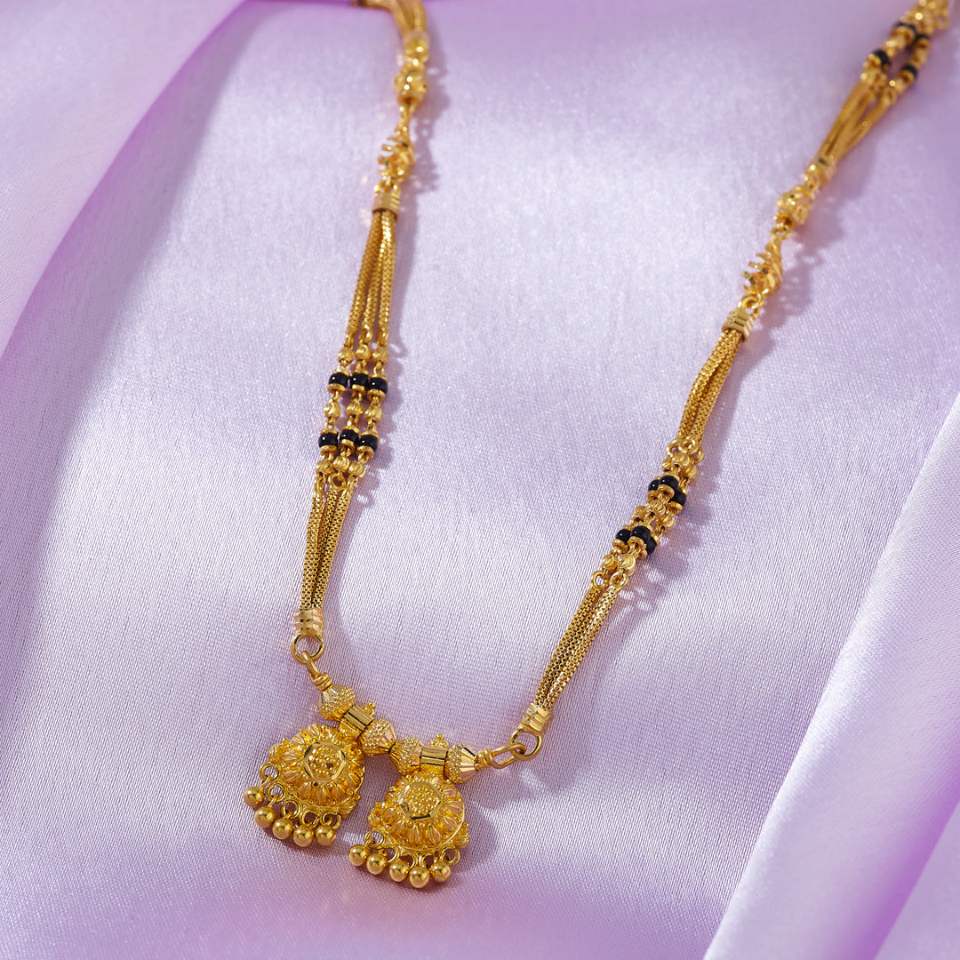 Komal Watimani Gold Mangalsutra