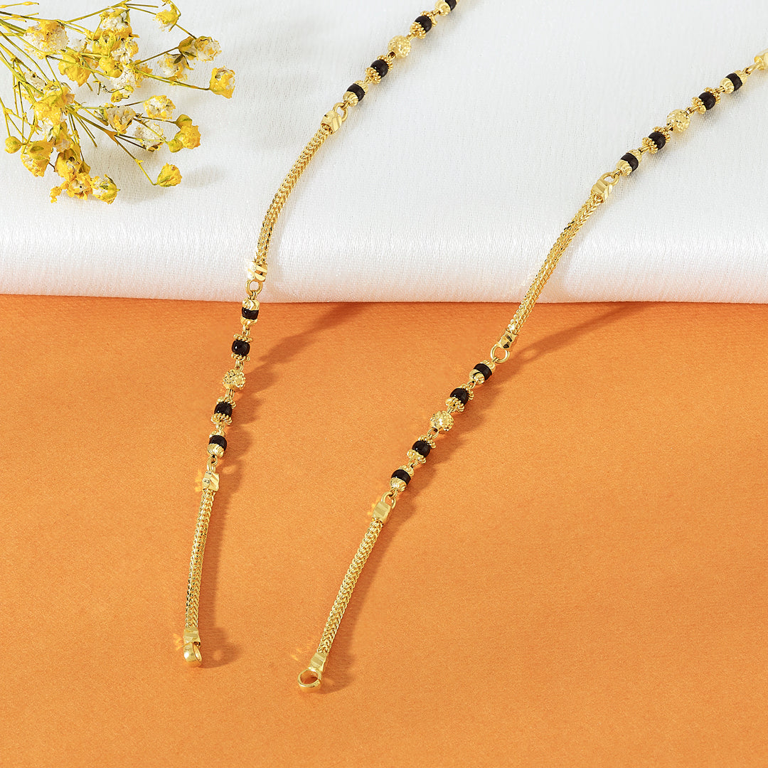 Shriya Chains Gold Mangalsutra