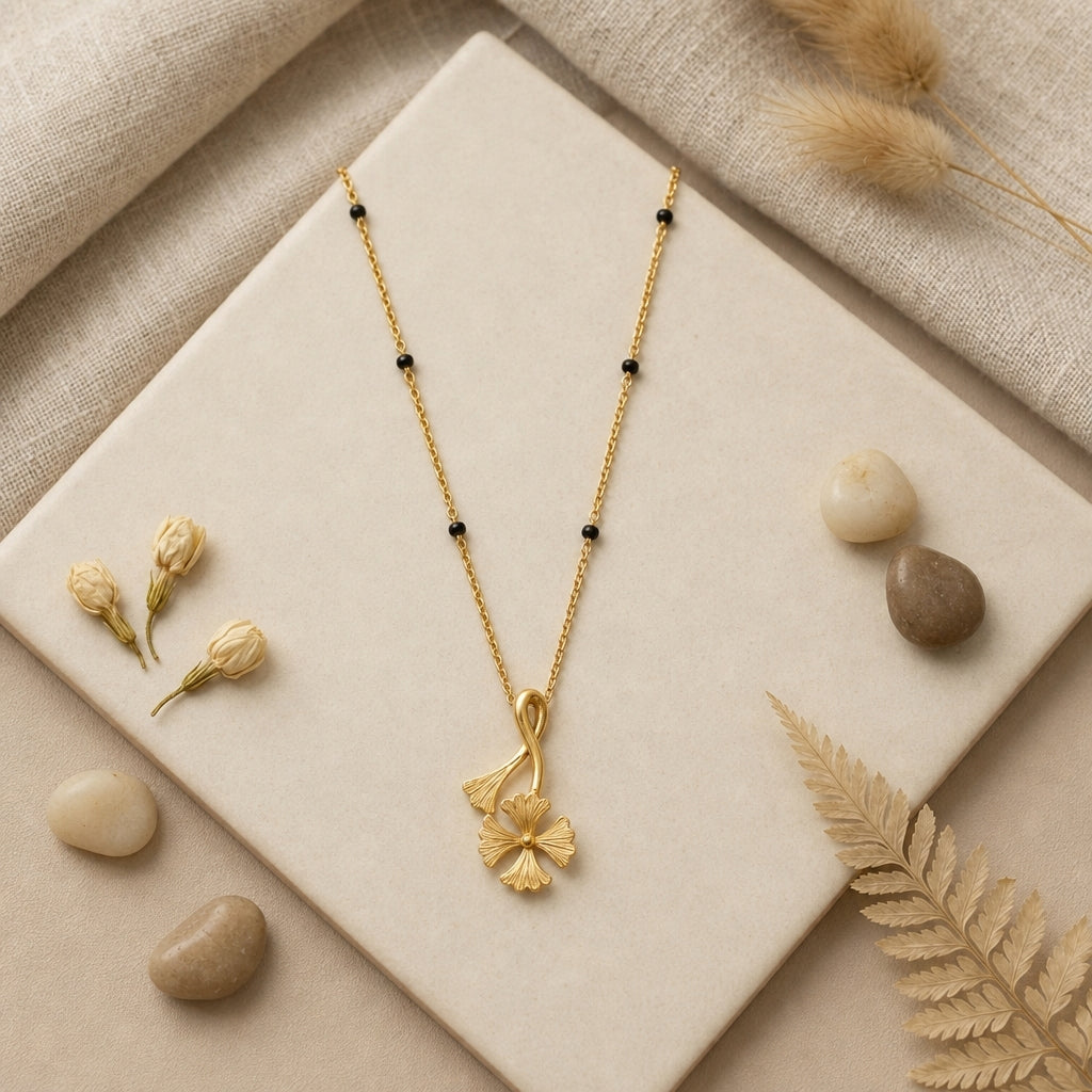 Clover & Stem 9Kt Gold Mangalsutra