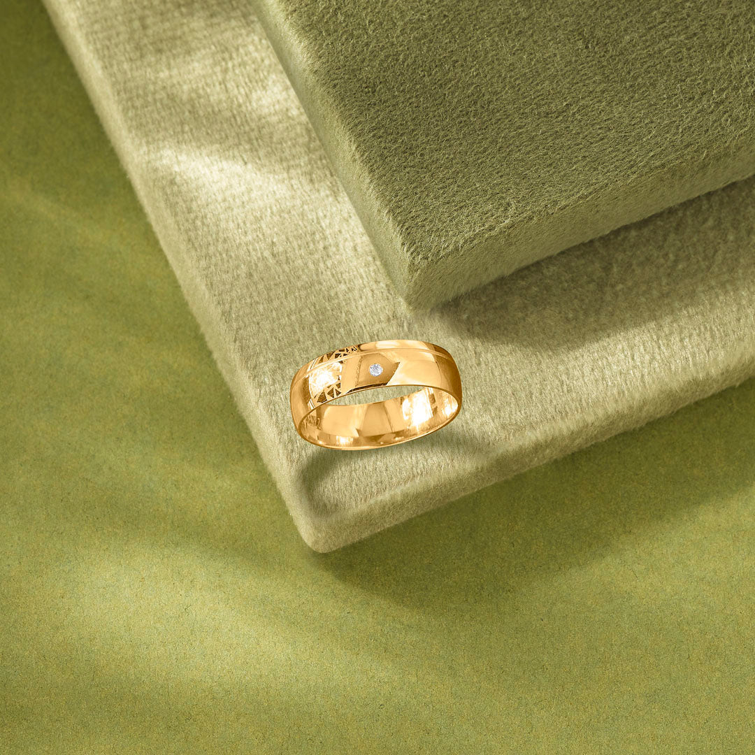 Solid Line Men's Gold Ring