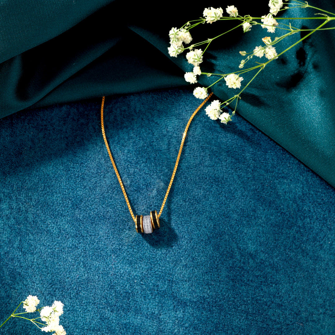 Halo Mirage Yellow Gold Short Necklace For Women