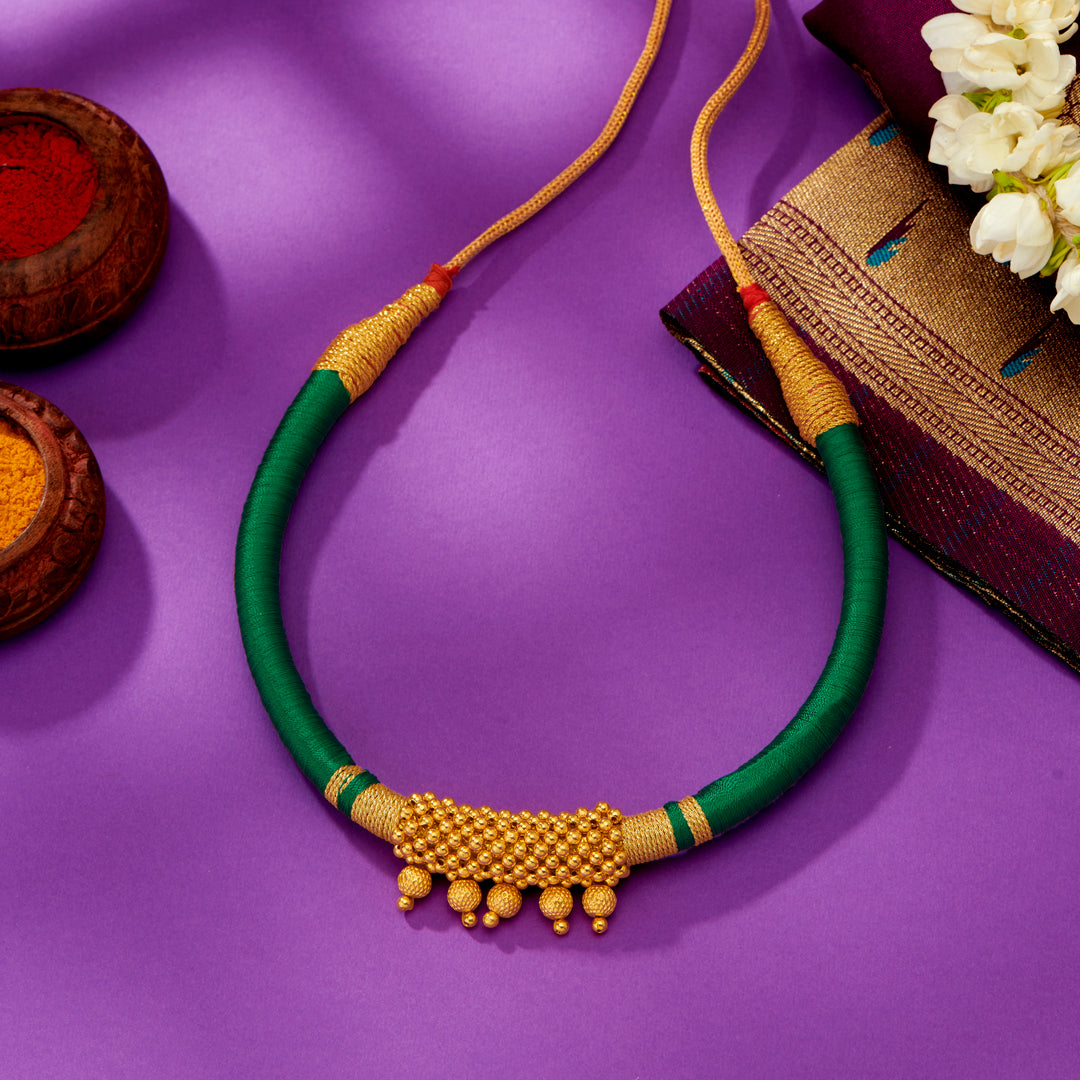 Minty Charm Yellow Gold Thushi Necklace For Women