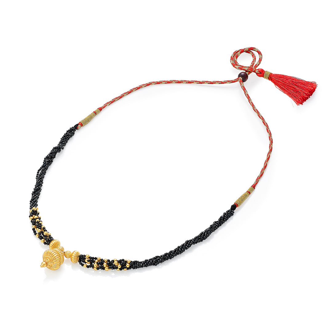 black gem yellow gold thushi necklace for women