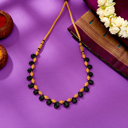 Black Gem Gokak Yellow Gold Thushi Necklace For Women