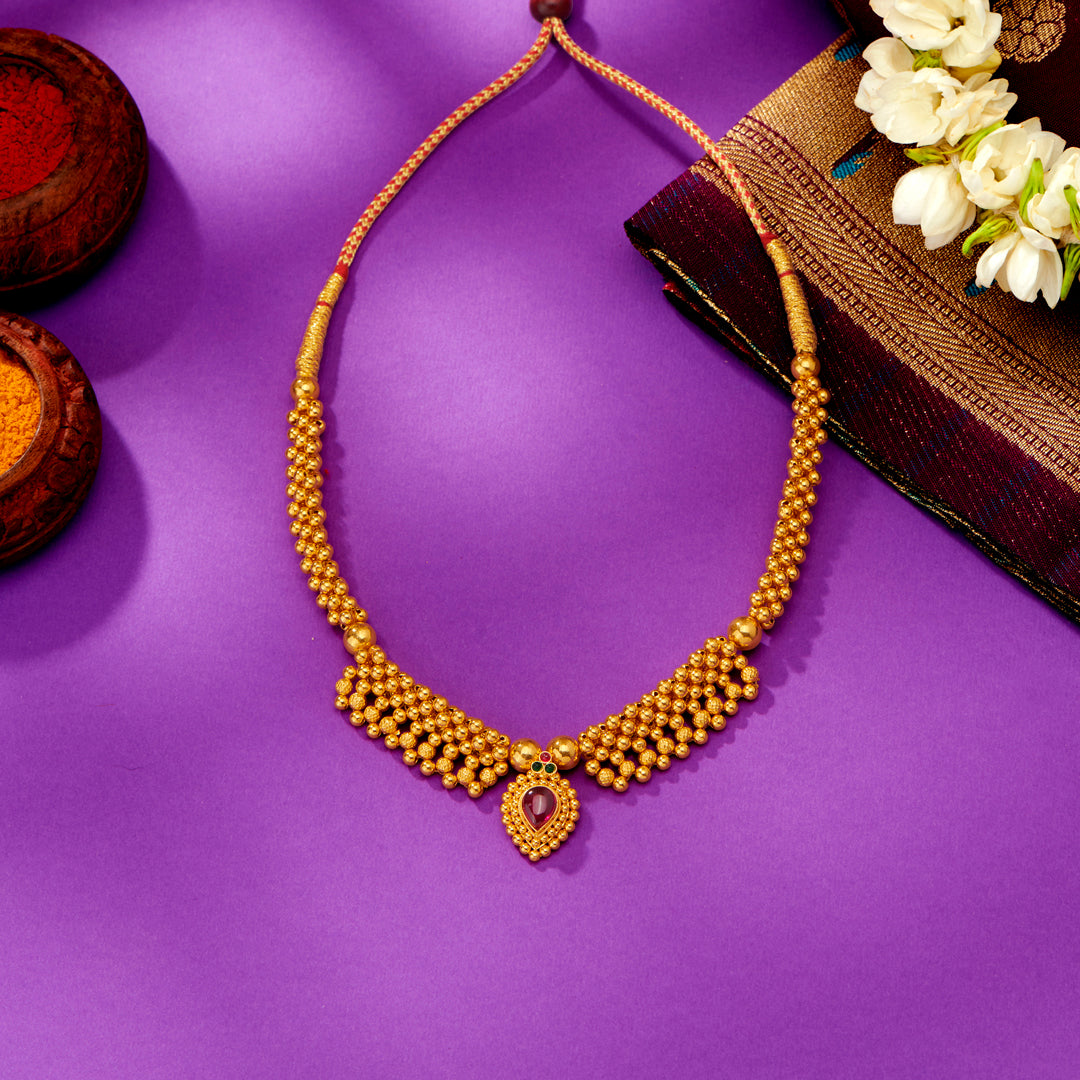 Pavitra Yellow Gold Thushi Necklace For Women