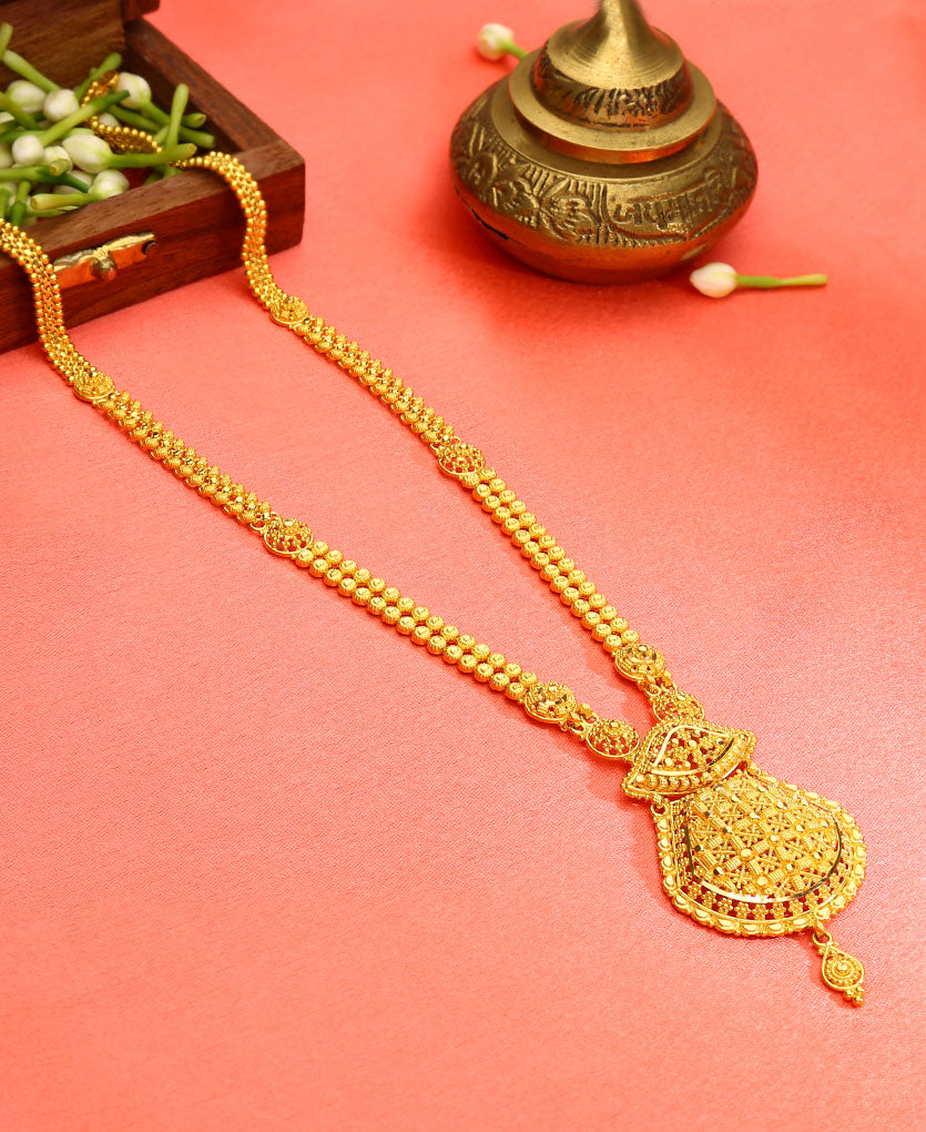 golden sanctum yellow gold necklace  for woman