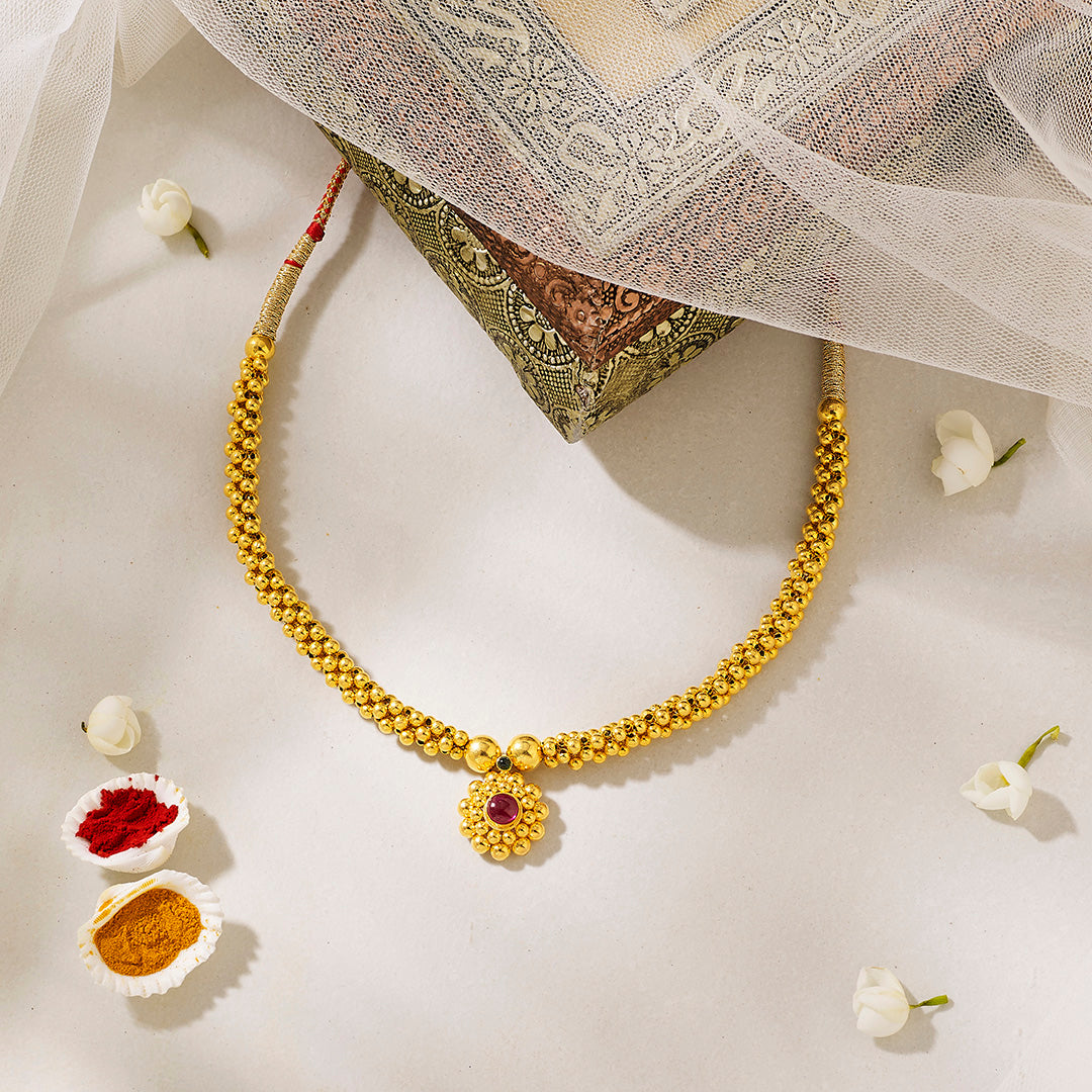 Manjiri Thushi Gold Necklace For Women