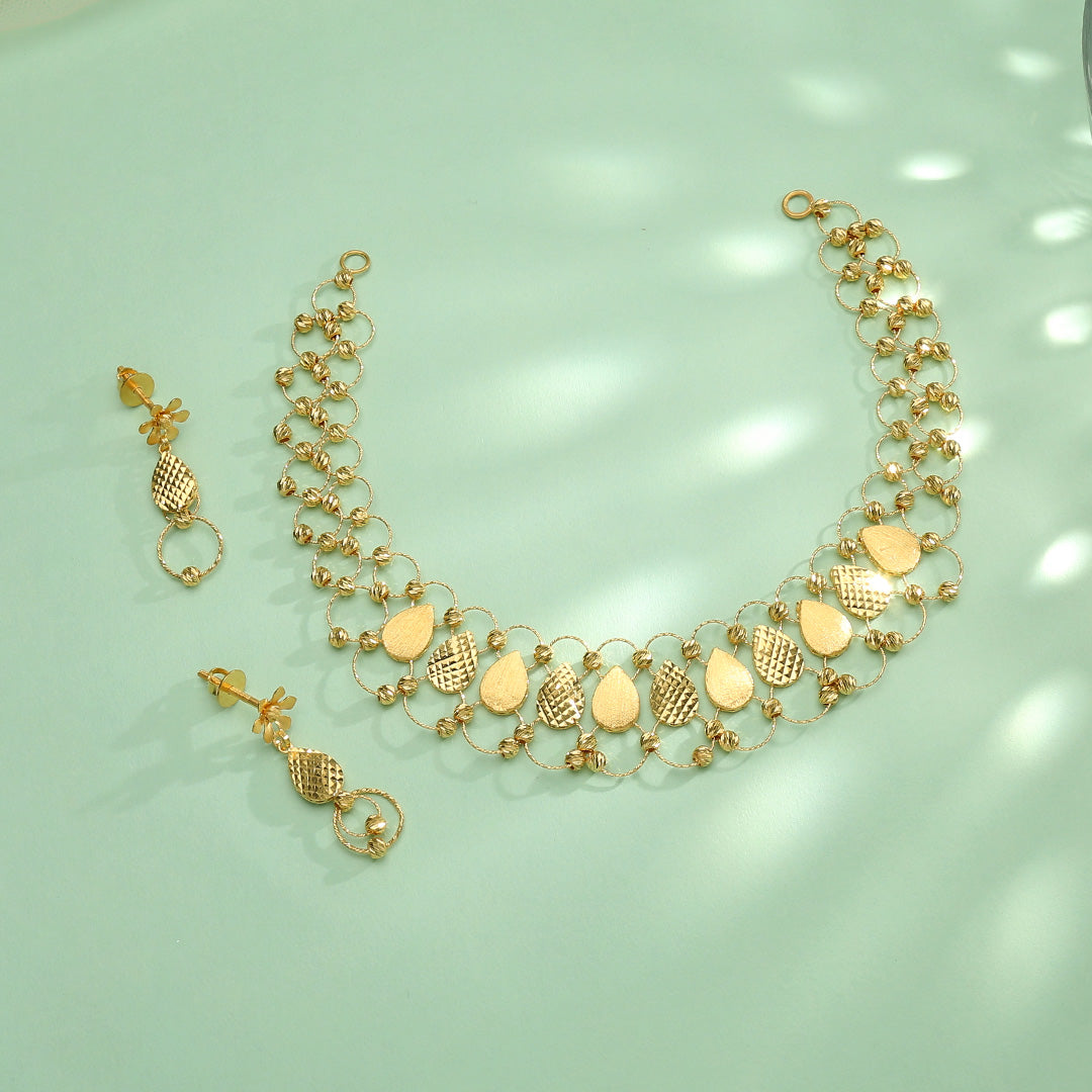 Golden Ripple Gold Necklace for Her