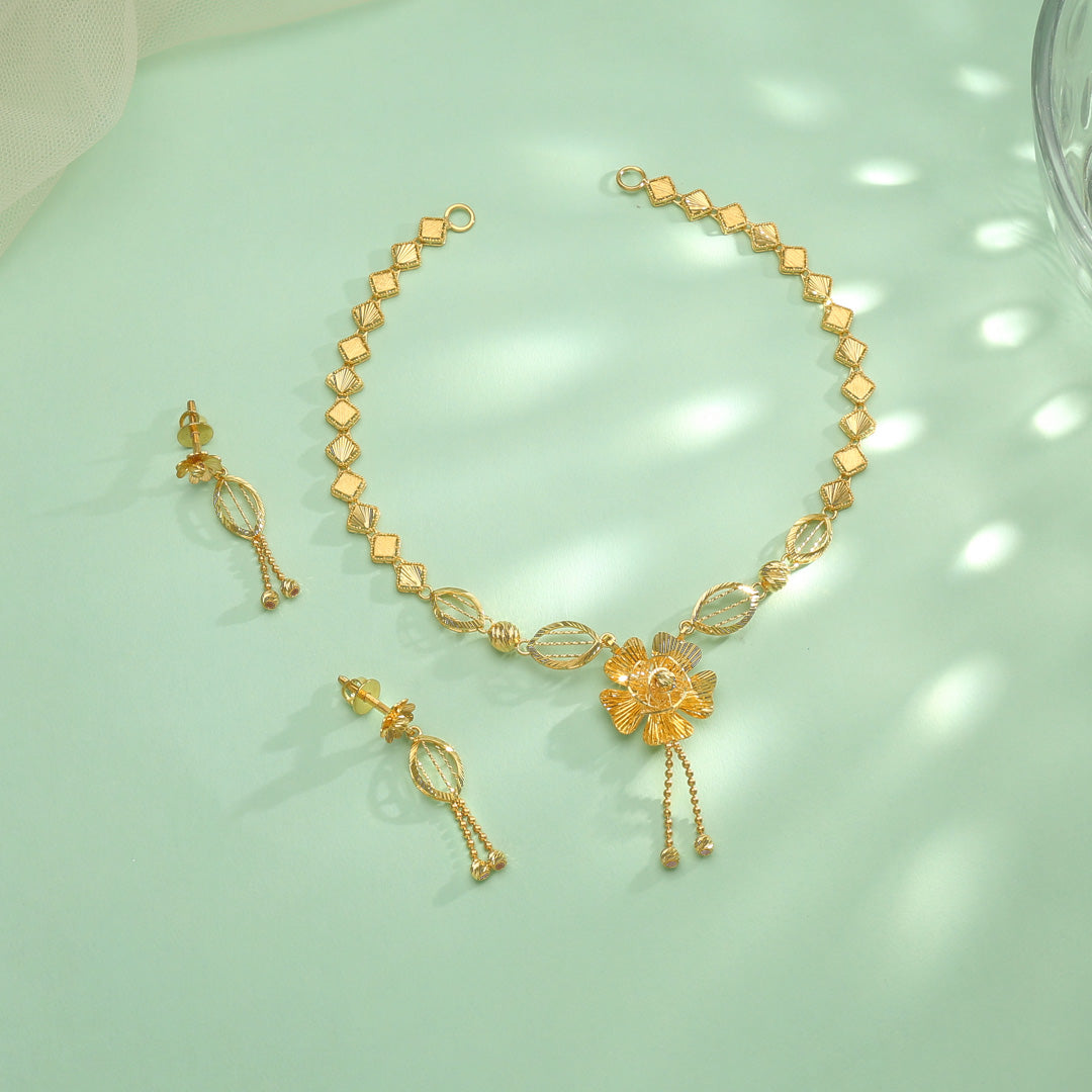 petal drop gold necklace