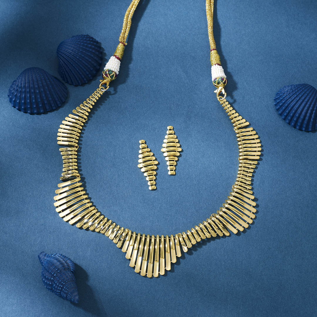 Signature Radiance Gold Necklace Set For Women
