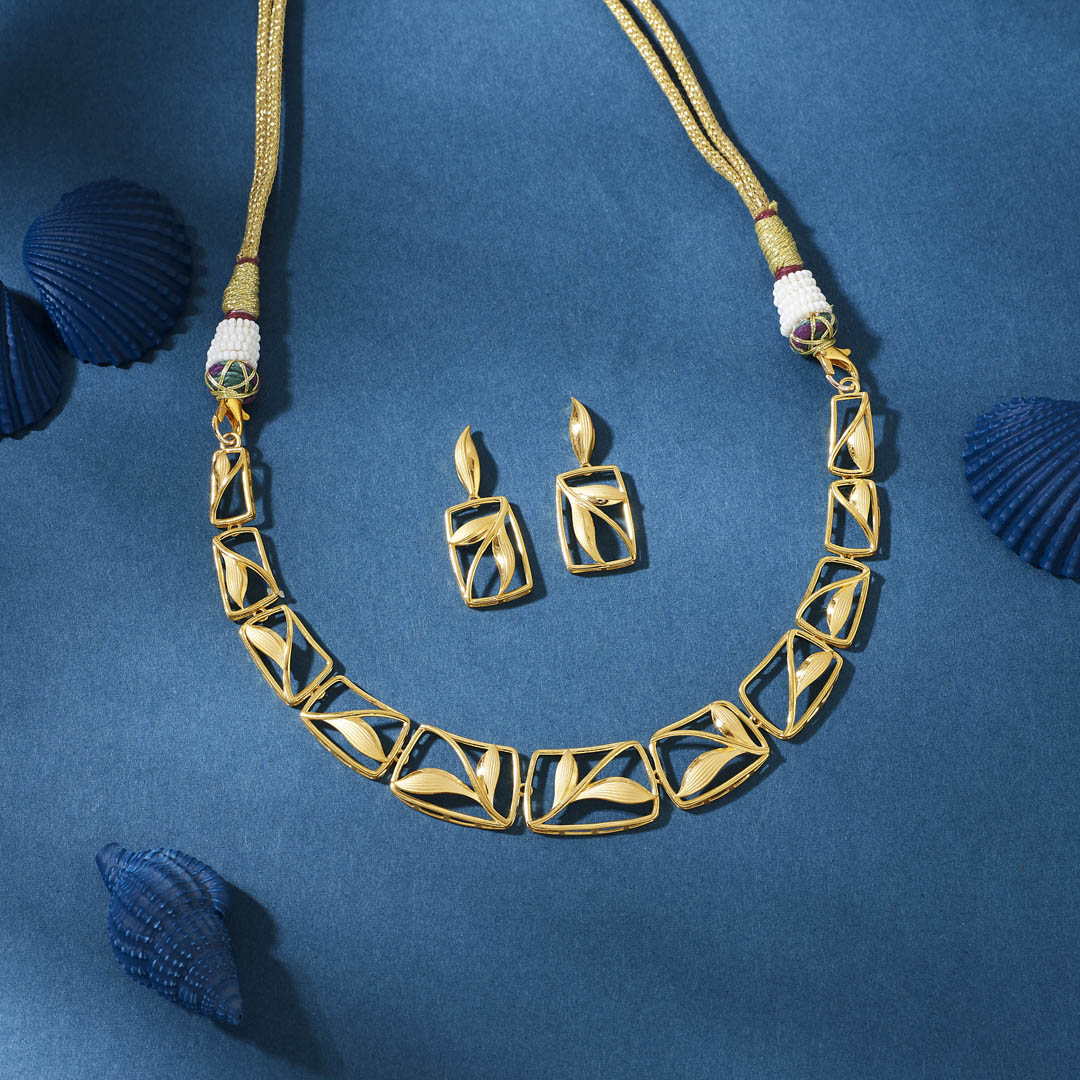 Charulata Filigree Gold Necklace Set For Women