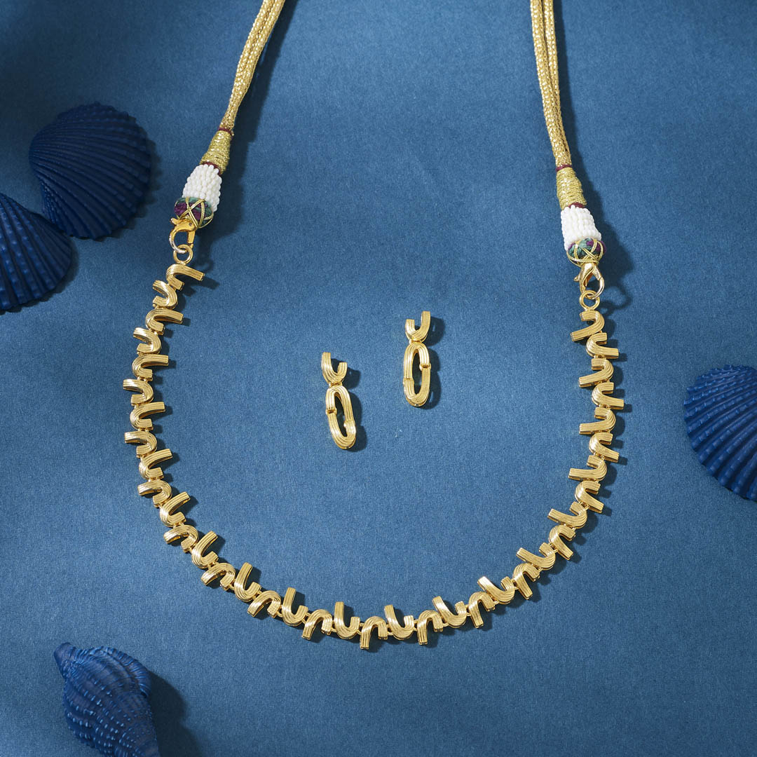 Heritage Lace Gold Necklace Set For Women
