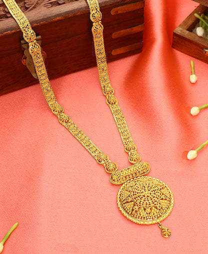 Rajsi Rivaaz Yellow Gold Necklace  For Woman