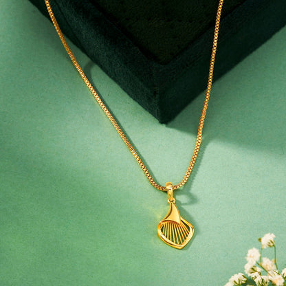 Amber Rhombus Classic Gold Pendant