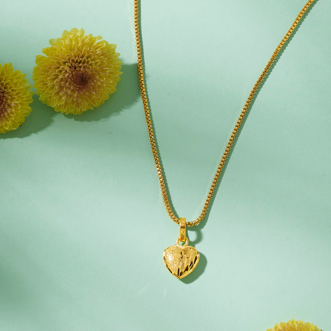 Graceful Desire Heart Gold Pendant