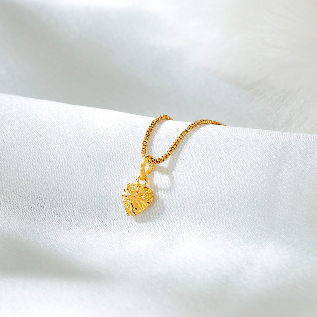 Romance Radiance Heart Gold Pendant