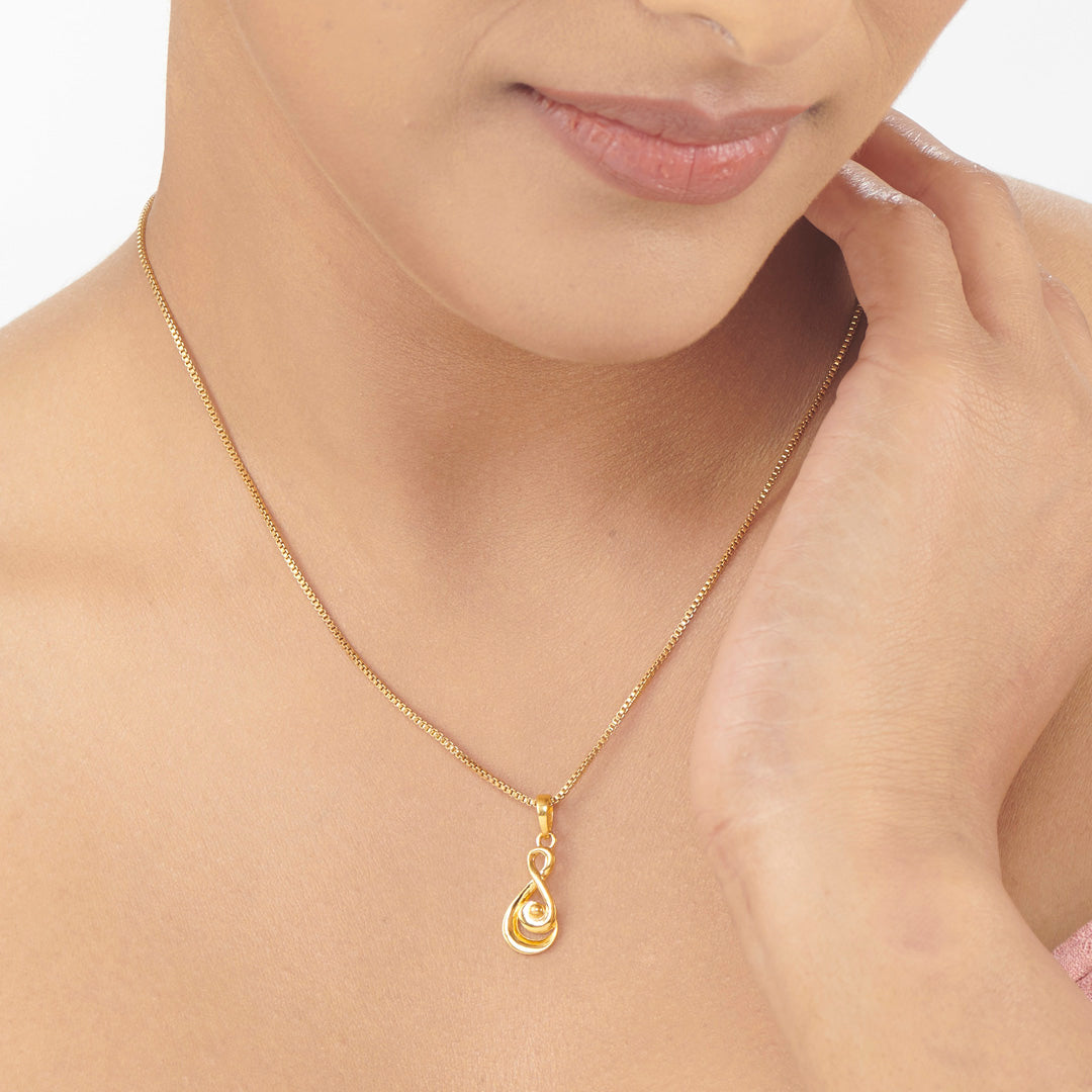 Timeless Swirl Classic Gold Pendant