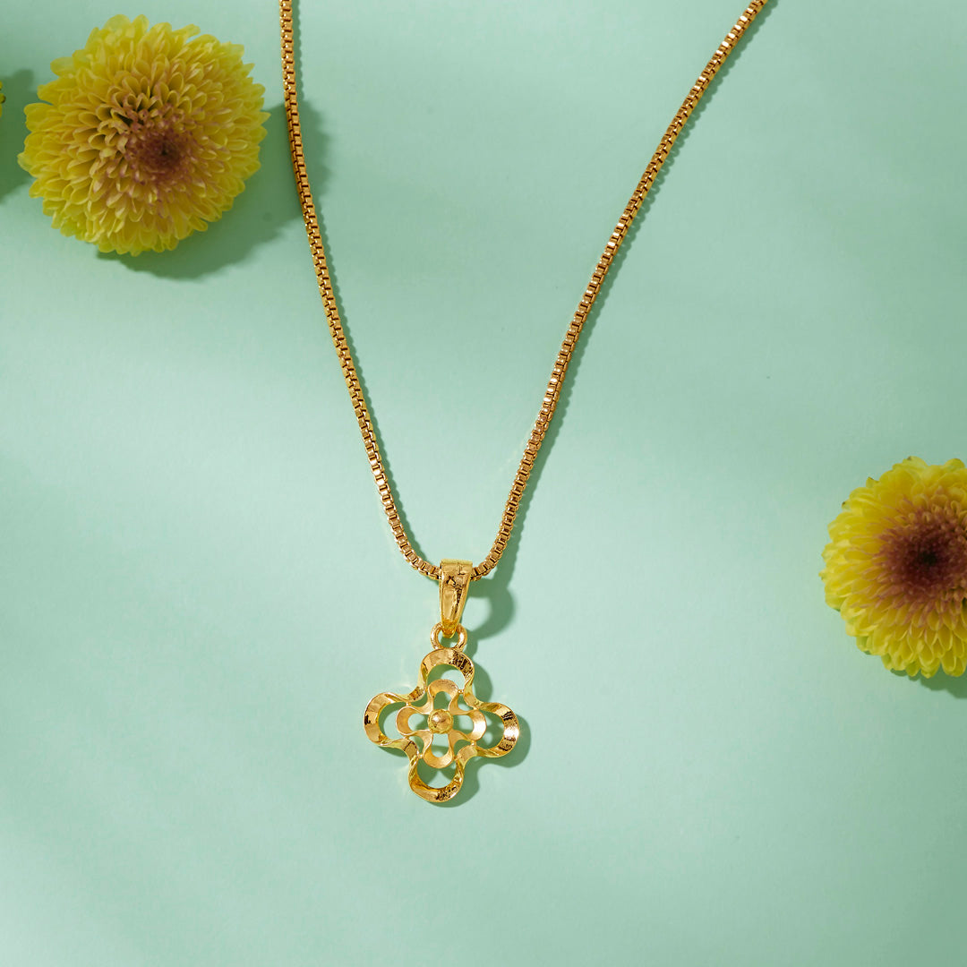Swarna Loops Classic Gold Pendant