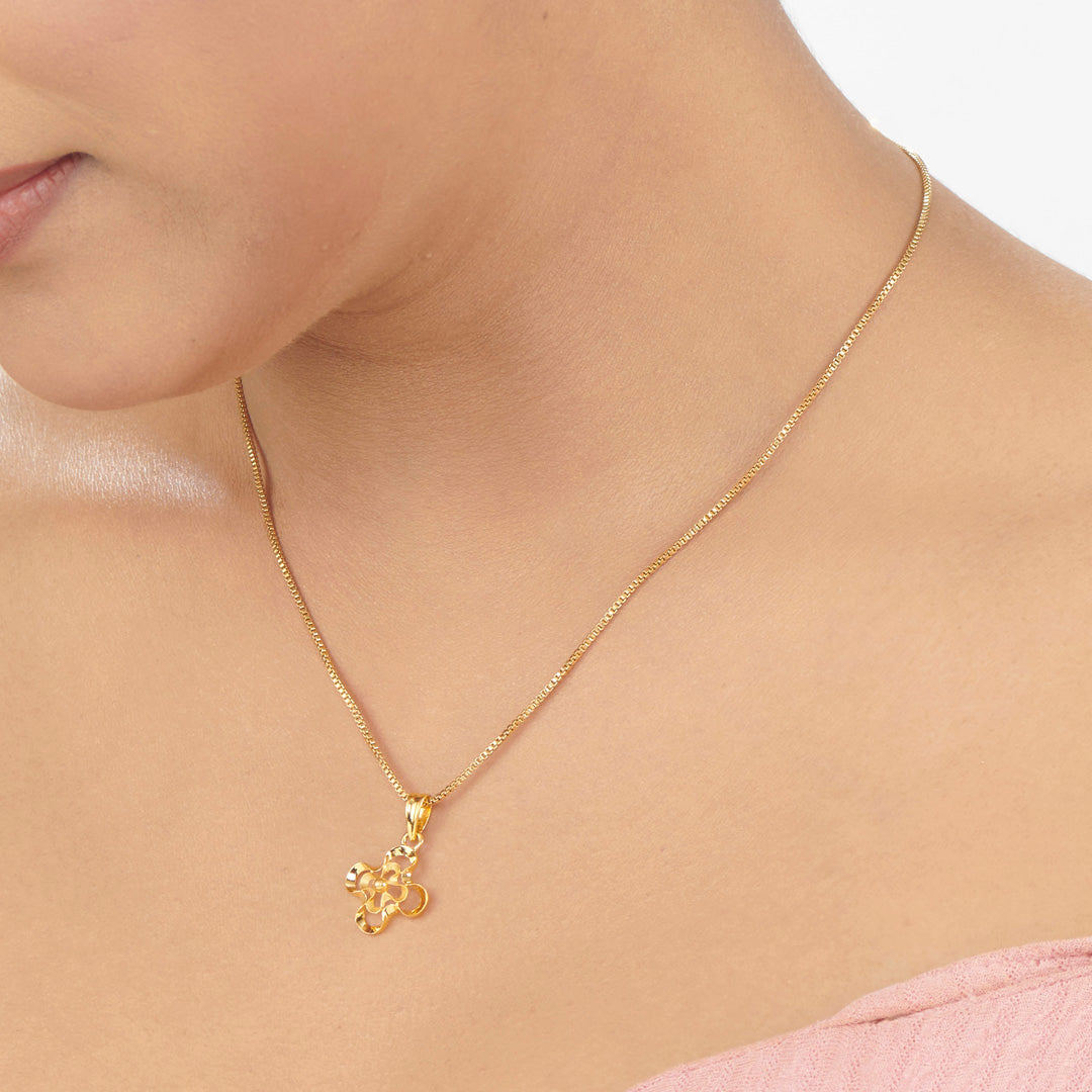 Swarna Loops Classic Gold Pendant