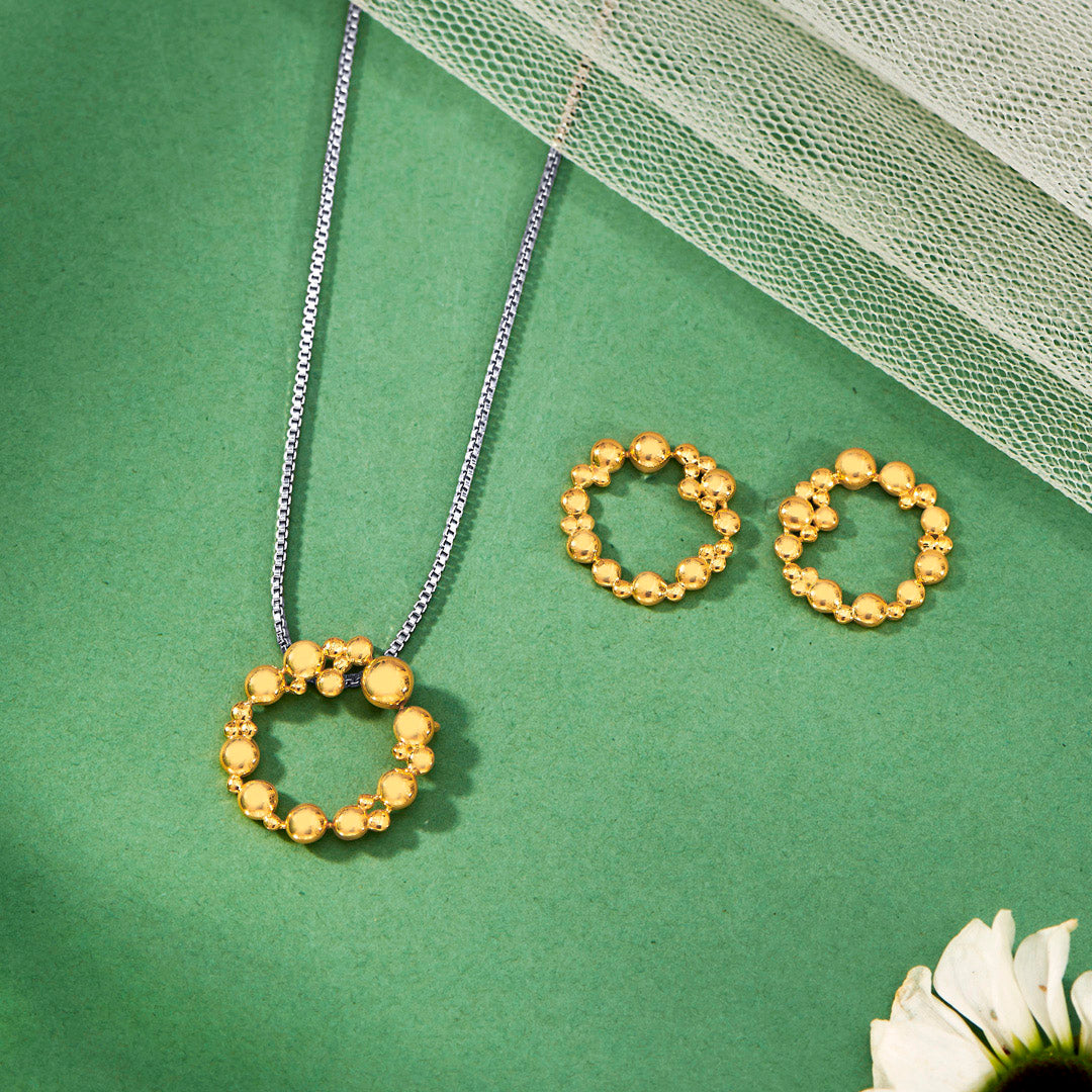 beaded crown gold pendant set