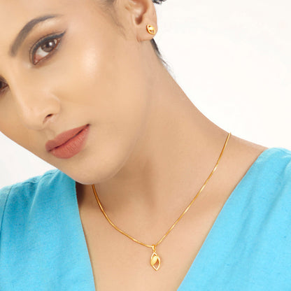 Radiant Cradle Gold Pendant Set