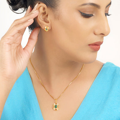 Rounded Emerald Gold Pendant Set