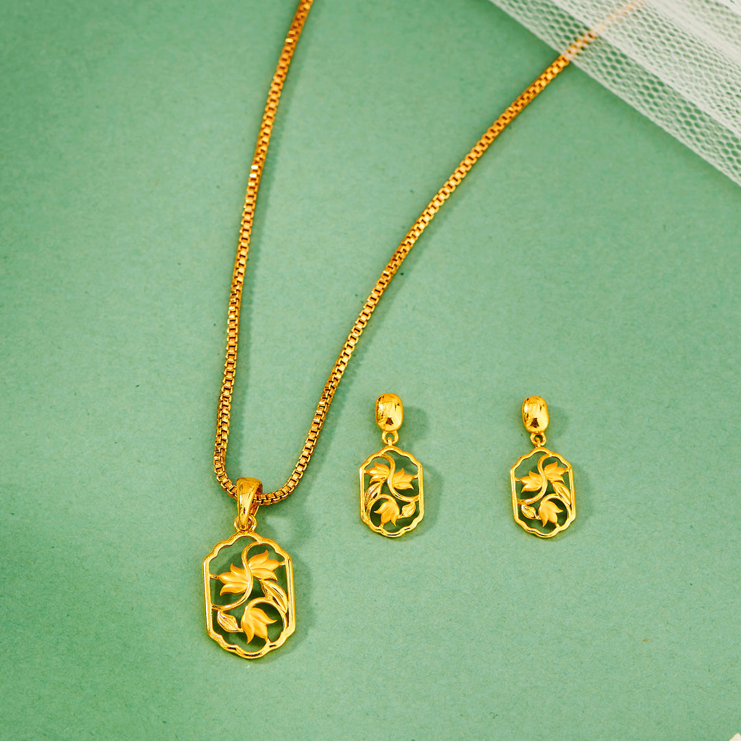 Golden Canopy Gold Pendant Set