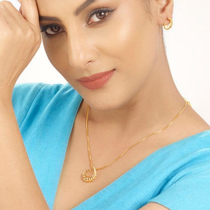 Sunwave Twist Gold Pendant Set