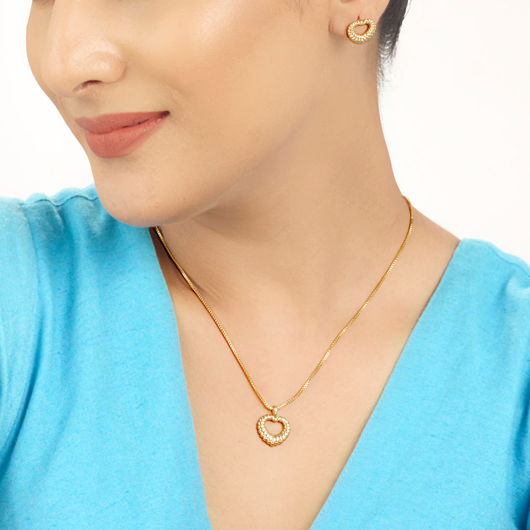 heartlume romance gold pendant set