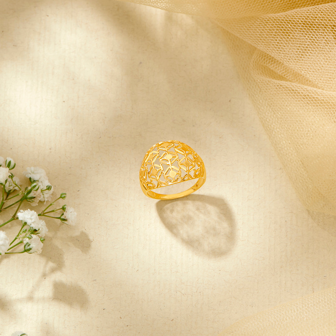 Webbed Wonder Gold Fashion Ring For Women