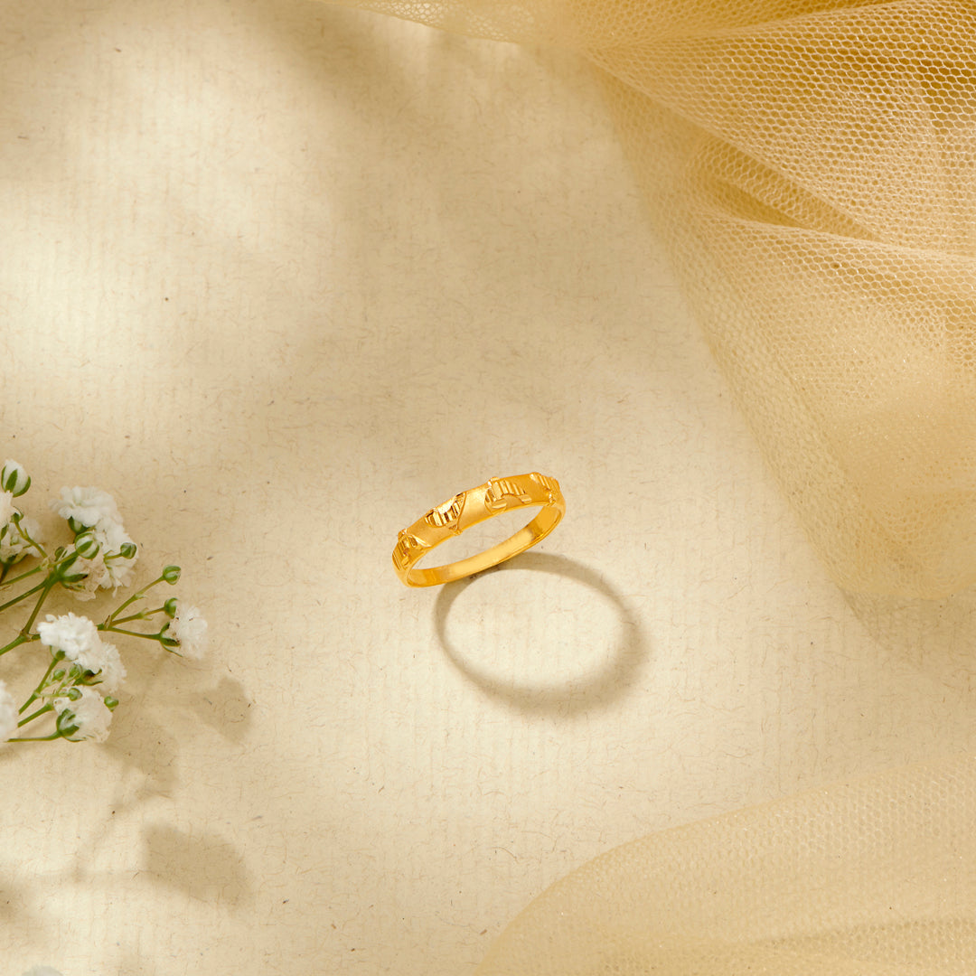 Pinnacle Band Gold Casual Ring For Women