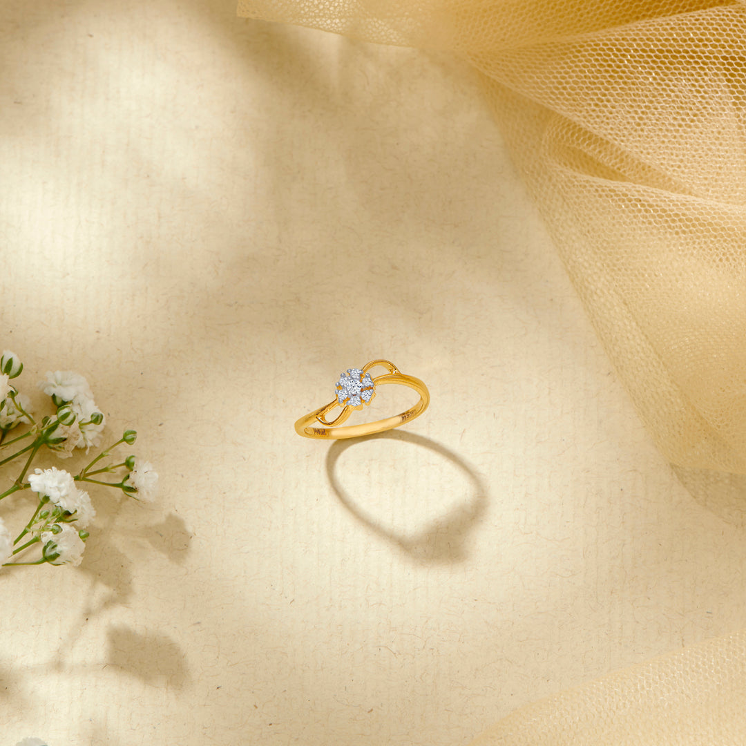 Ornate Gold Casual Ring For Women