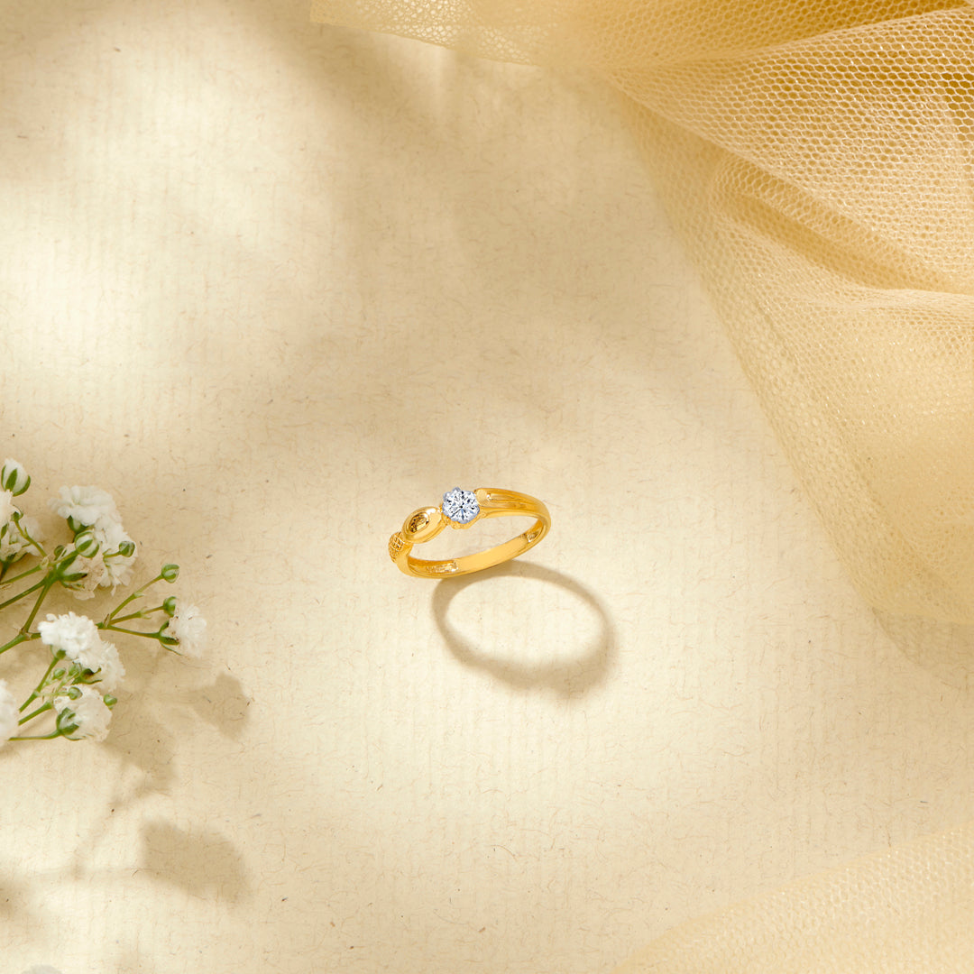 Gentle Sparkl Gold Engagement Ring For Women