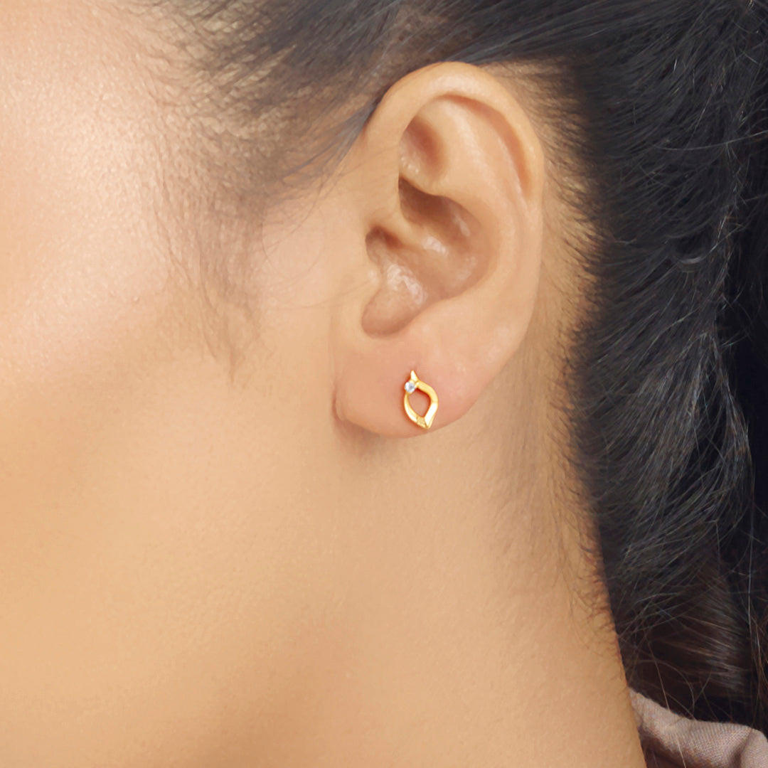 Flora Glint Stud Gold Earring