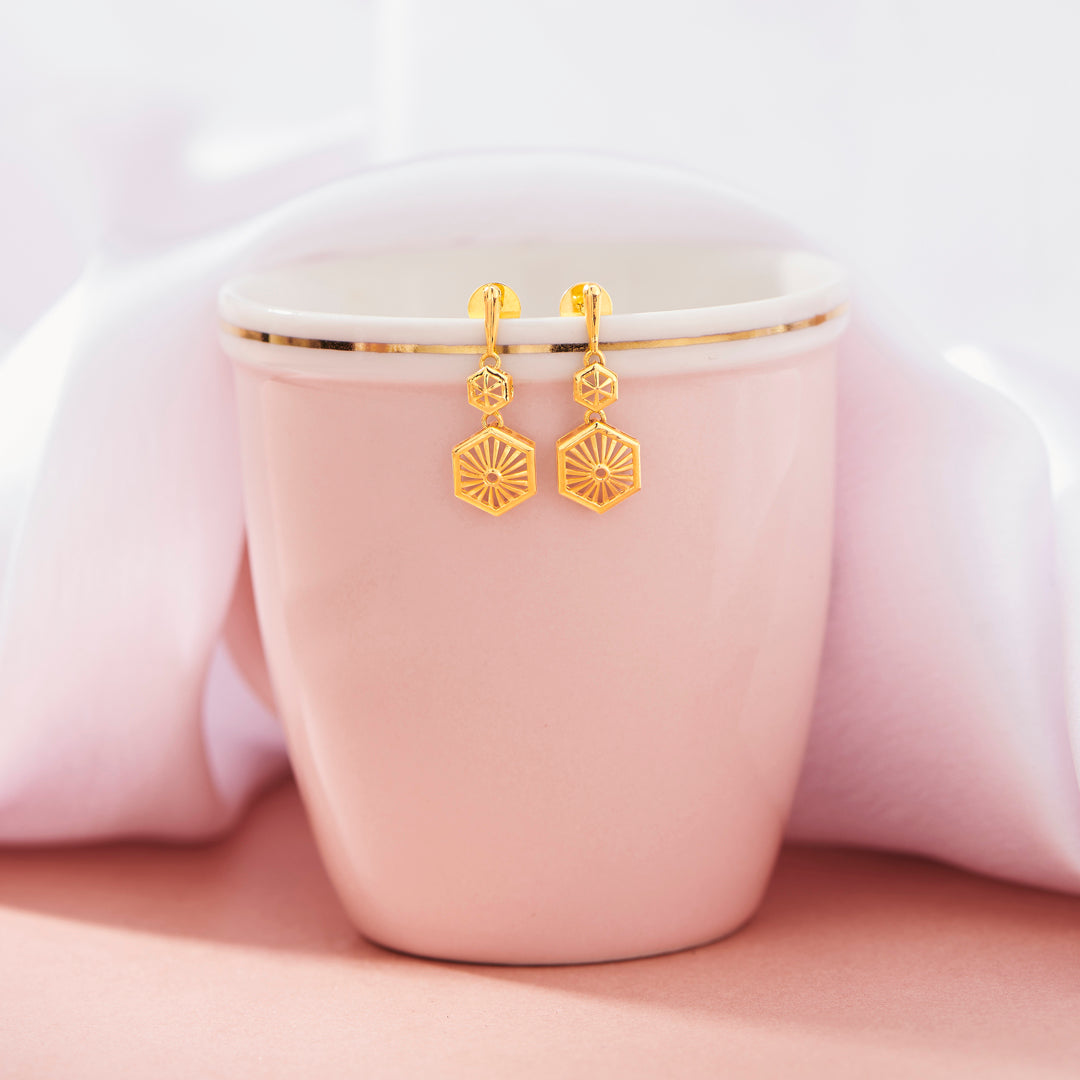 hexa radiance drops & dangler gold earring
