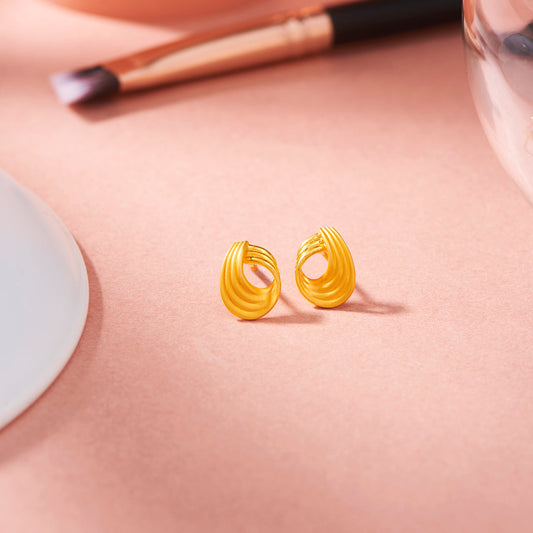 Stream Swirl Stud Gold Earring