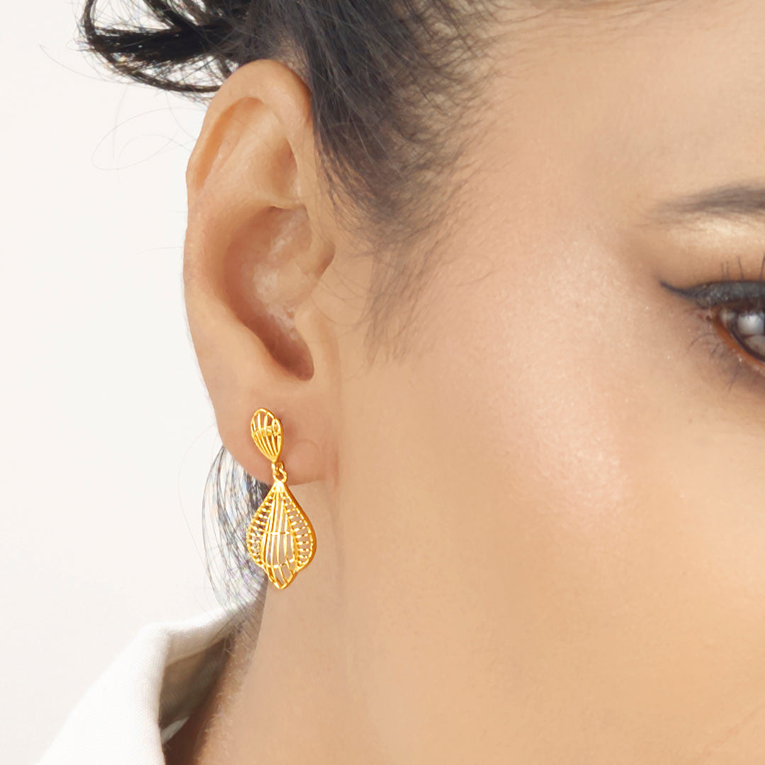 geo filigree hoop & huggie gold earring