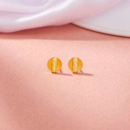 Lustre Core Stud Gold Earring