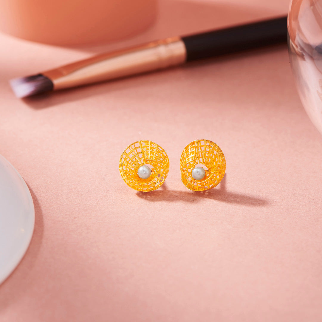 Pearl Lattice Stud Gold Earring
