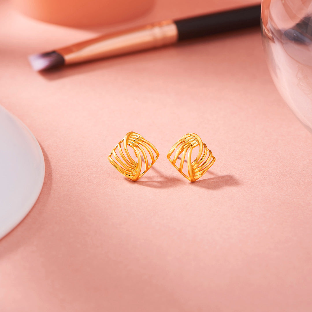 Facet Flow Stud Gold Earring