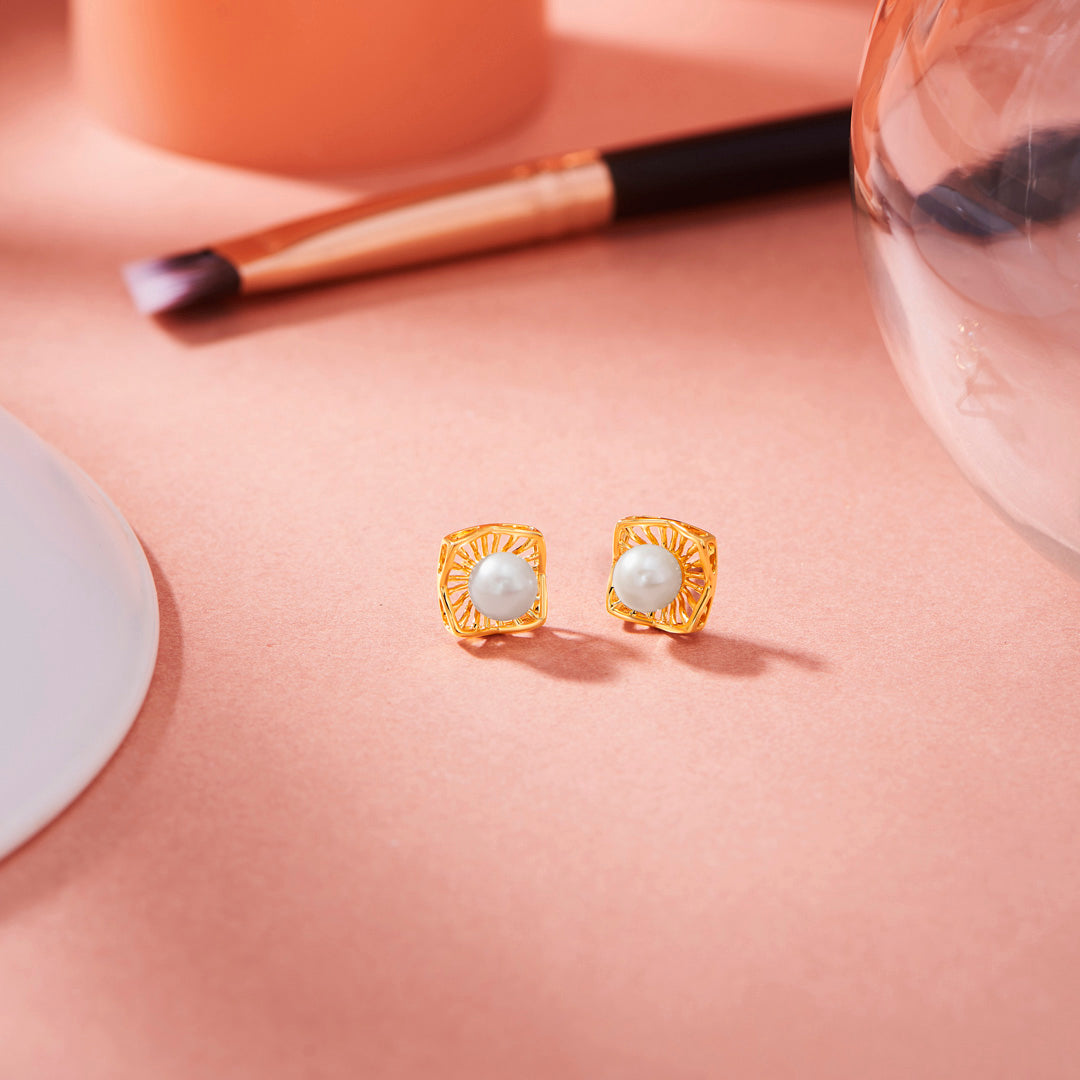royal prism pearl stud gold earring