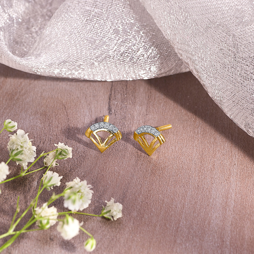 Halo Fanthom Glow Gold & Diamond Stud Earring