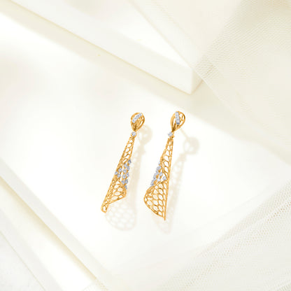 Quantum Shine Gold Dangler Earring For Woman