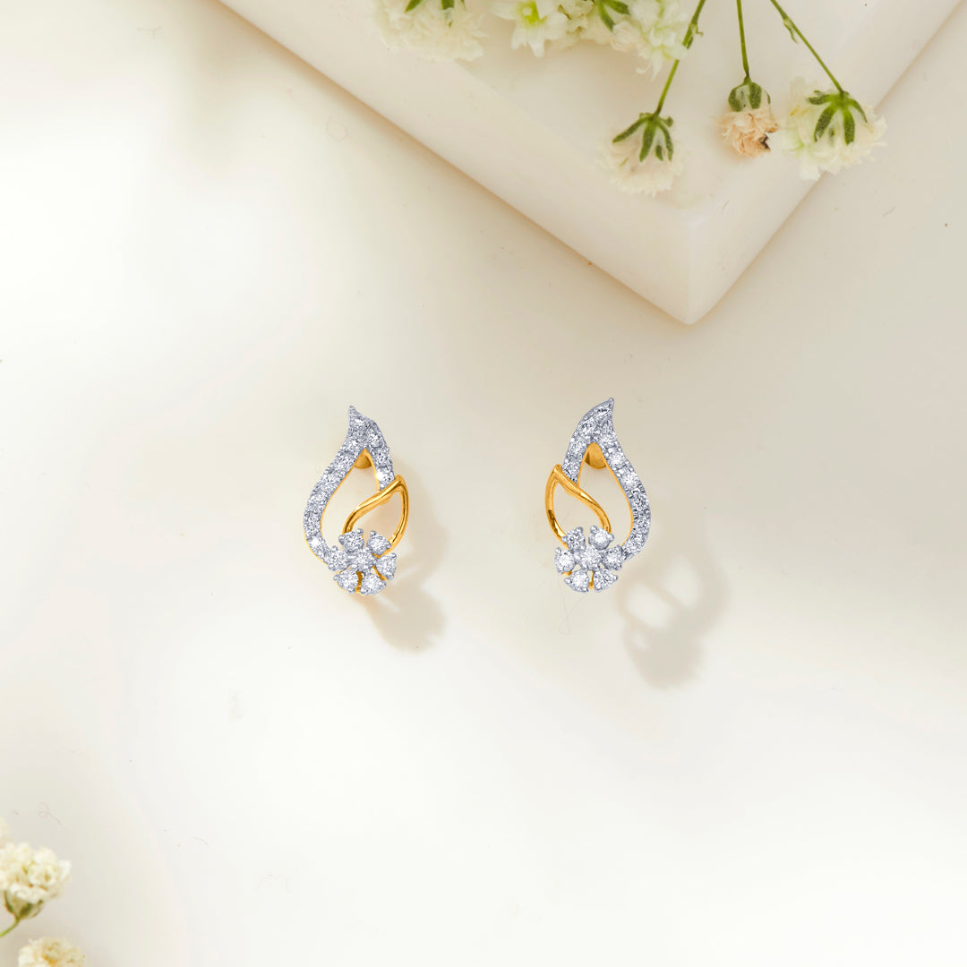 foliage flair gold stud earring for woman