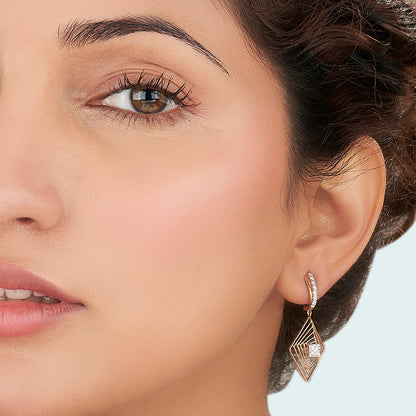 Vortex Glint Gold Stud Diamond Earring