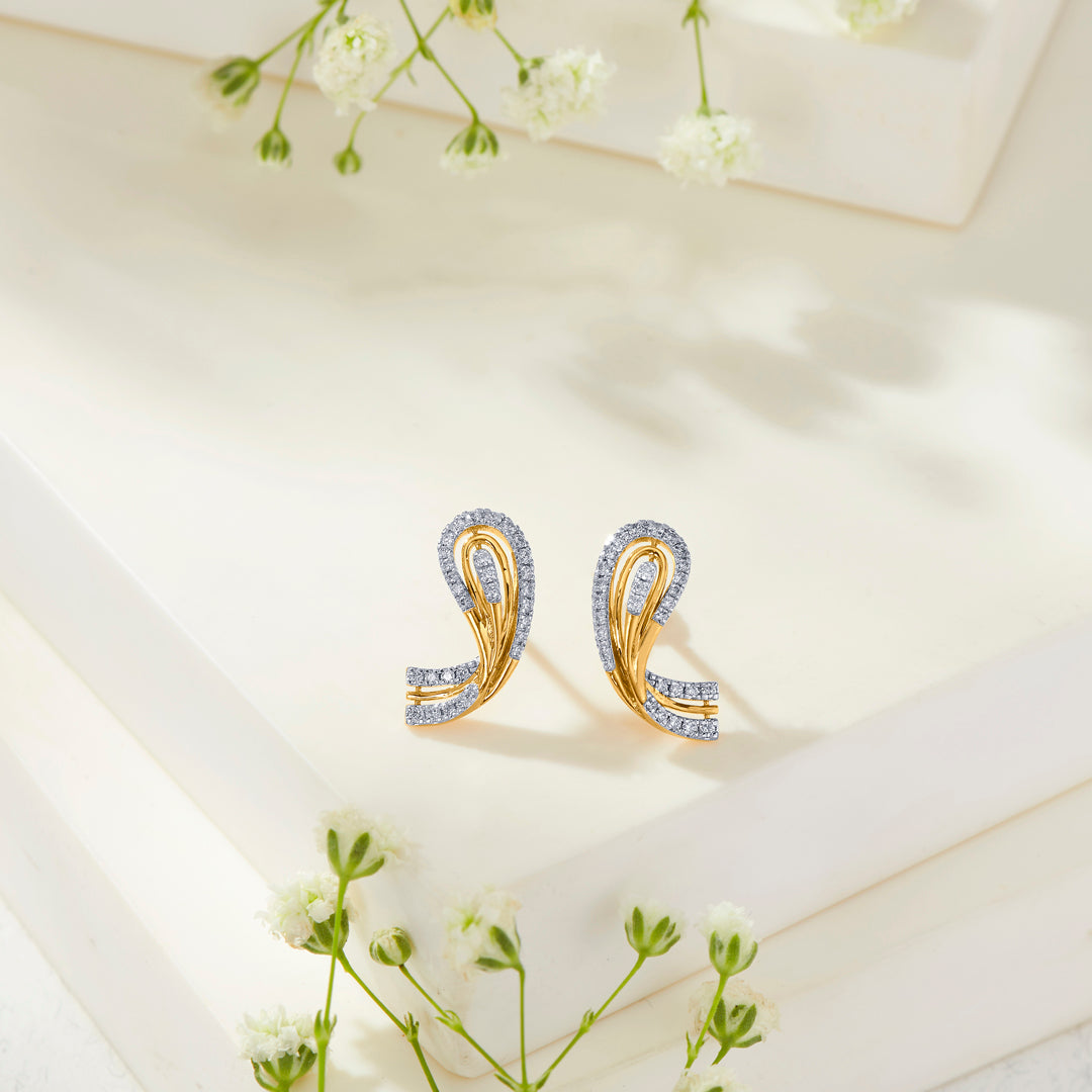 Aabhira Twirl Gold & Diamond Stud Earring