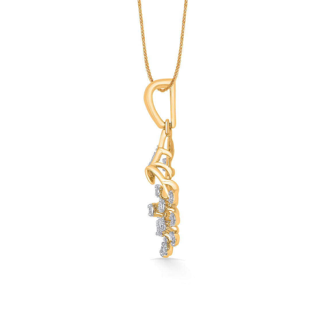 twinkling blossom classic gold and dia pendant for woman