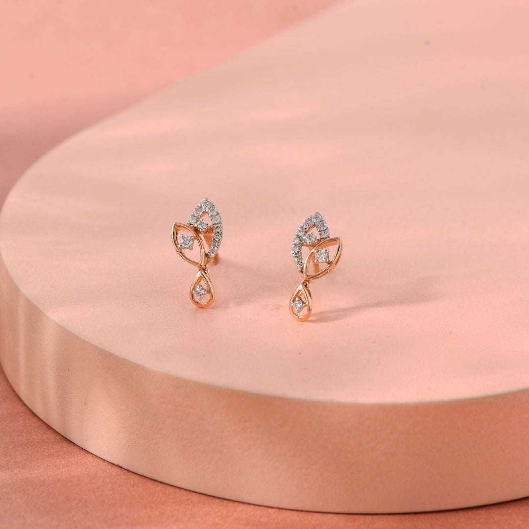 Leaflet Spark Studs Diamond Earring