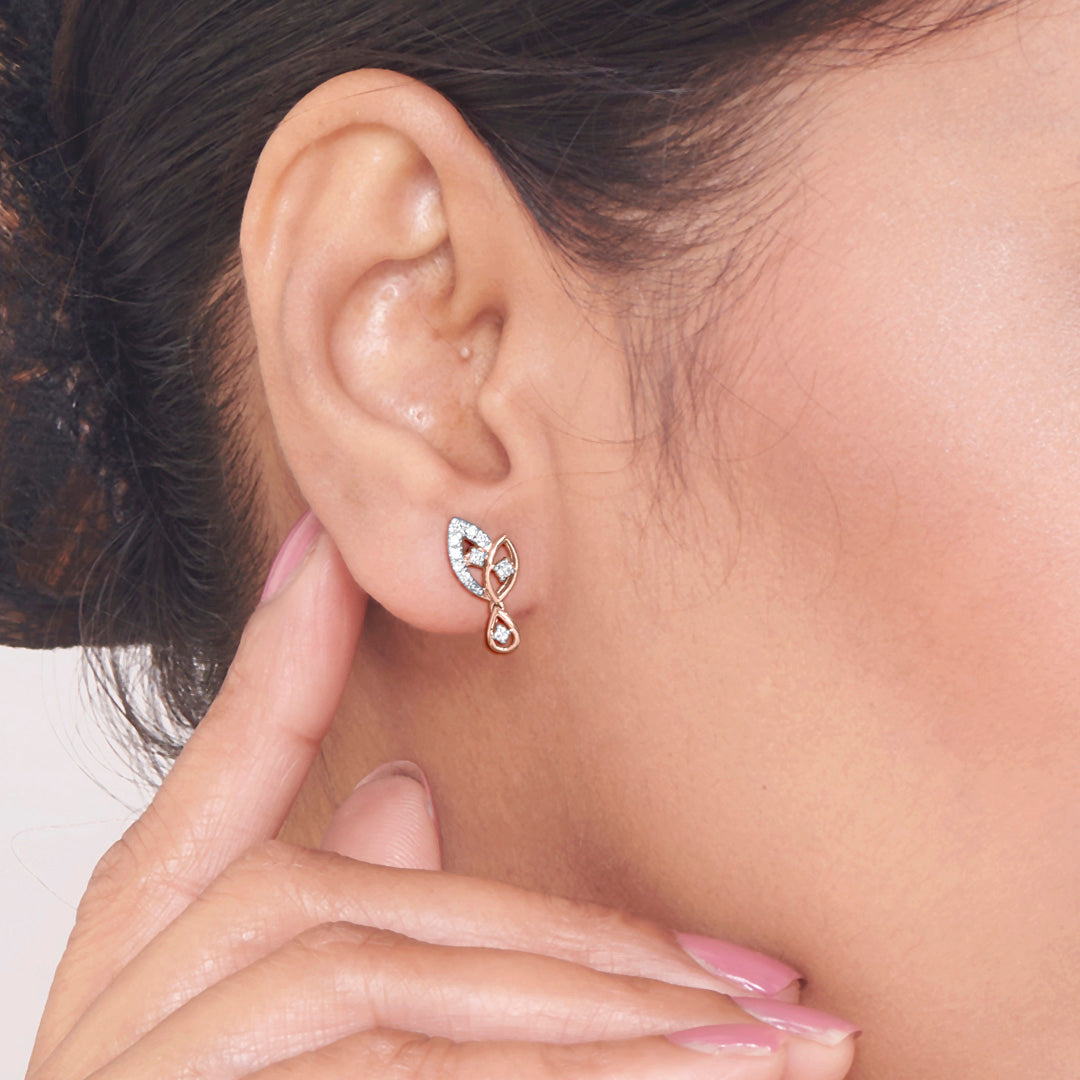 Leaflet Spark Studs Diamond Earring