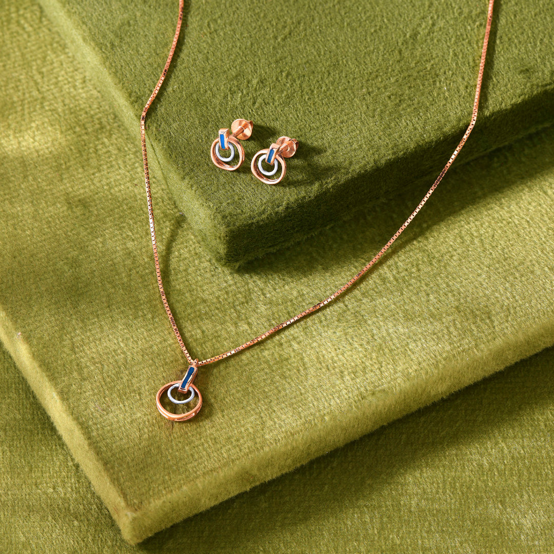 Echo Circle Gold Necklace for Her